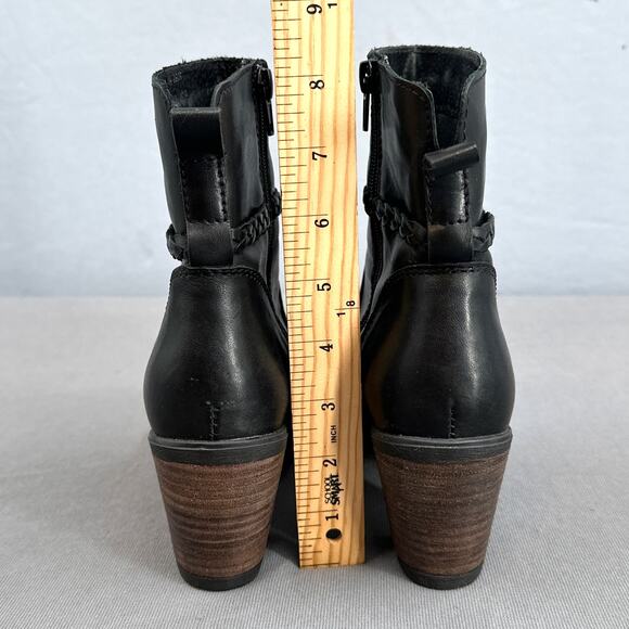 Valencia Black Leather Ankle Boots Womens 7-7.5 Western Biker Booties Side Zip - Picture 13 of 16